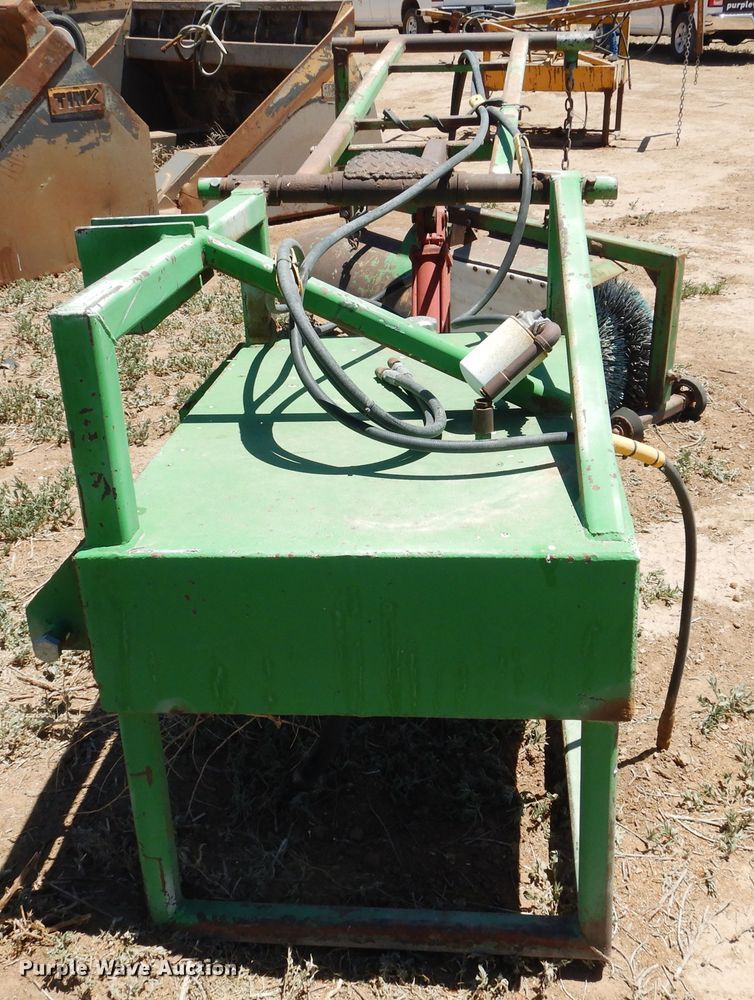 image for item GN9916 Bunk cleaner