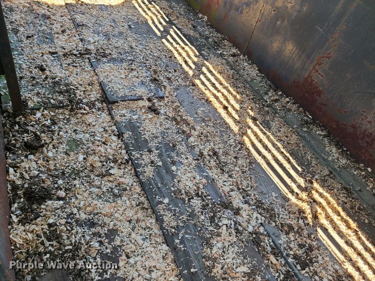 image for item GT9053 1983 Ponderosa livestock trailer