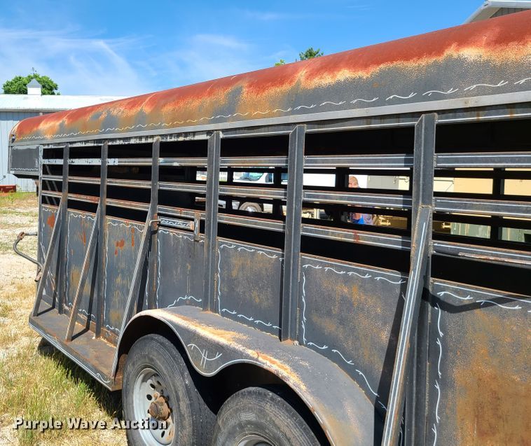 image for item GT9053 1983 Ponderosa livestock trailer