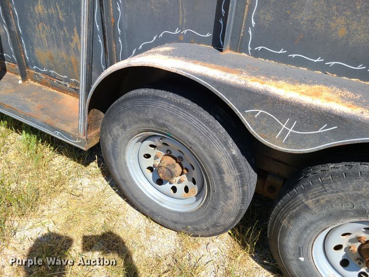 image for item GT9053 1983 Ponderosa livestock trailer