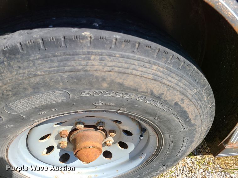 image for item GT9053 1983 Ponderosa livestock trailer