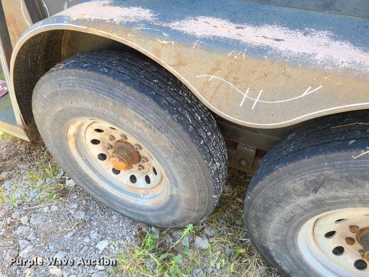 image for item GT9053 1983 Ponderosa livestock trailer