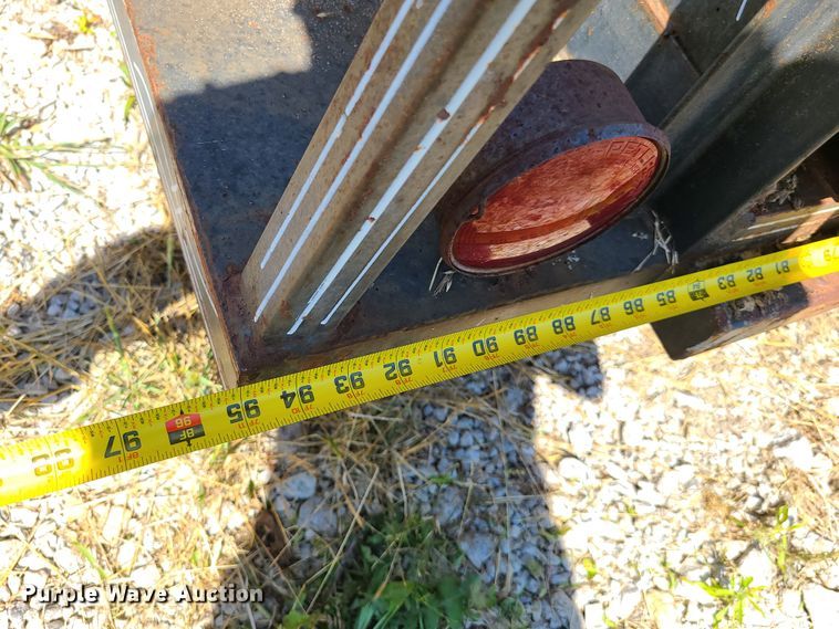 image for item GT9053 1983 Ponderosa livestock trailer