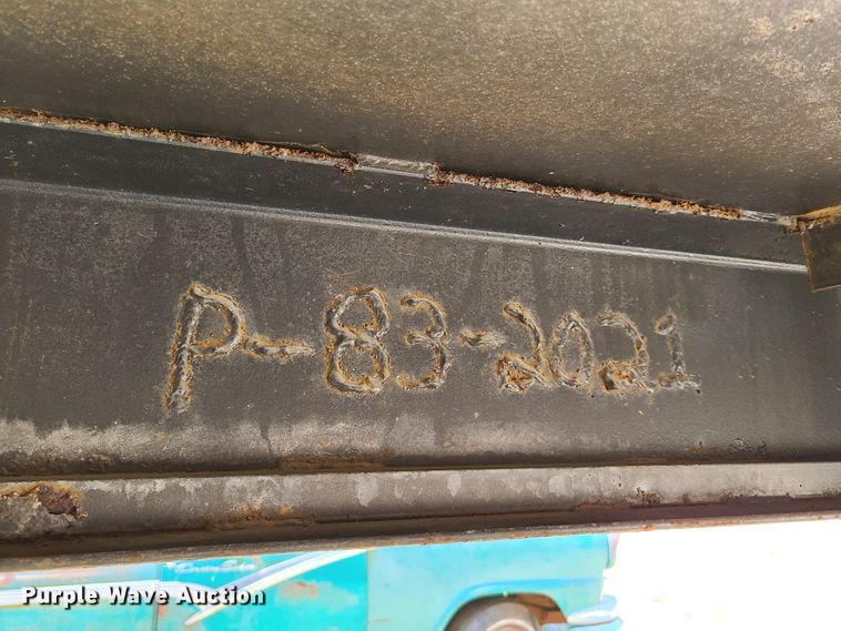 image for item GT9053 1983 Ponderosa livestock trailer