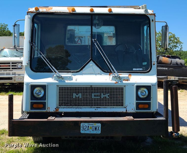 image for item GT9098 1982 Mack MR685S  feed mixer truck