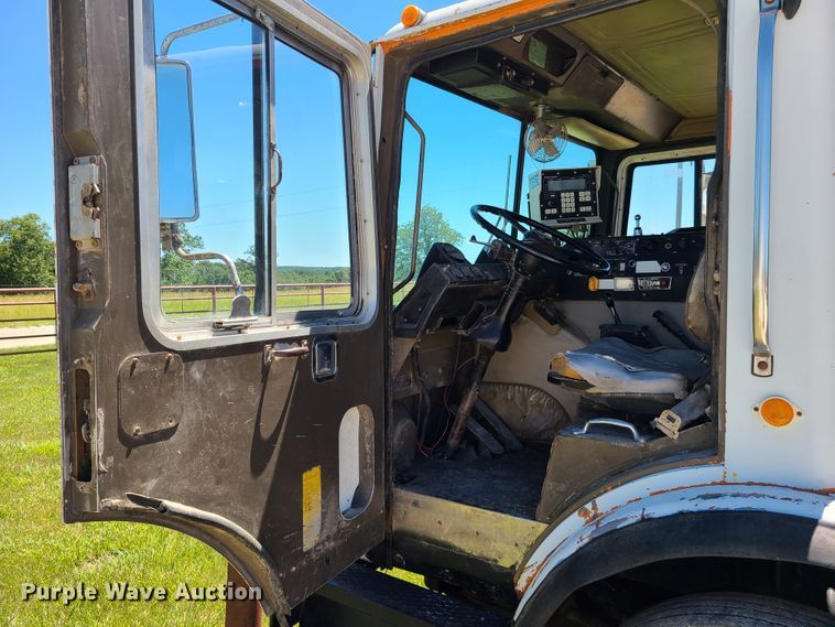 image for item GT9098 1982 Mack MR685S  feed mixer truck