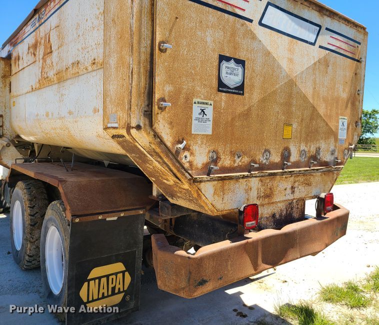 image for item GT9098 1982 Mack MR685S  feed mixer truck