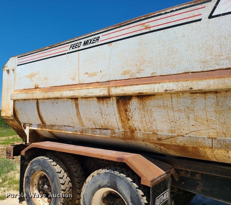 image for item GT9098 1982 Mack MR685S  feed mixer truck