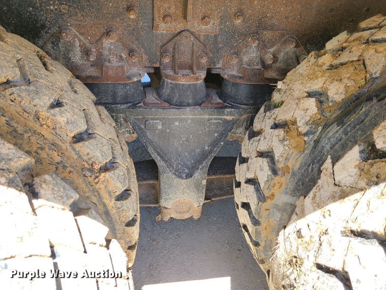 image for item GT9098 1982 Mack MR685S  feed mixer truck