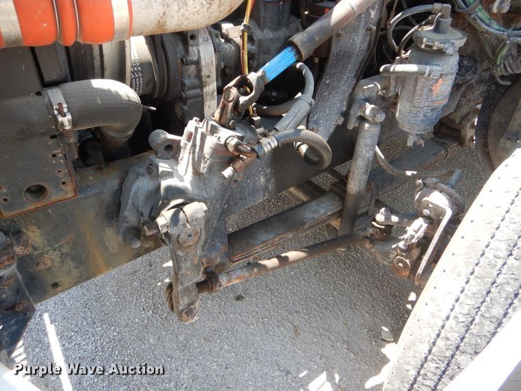 image for item HM9552 1994 White GMC WG  fertilizer delivery truck