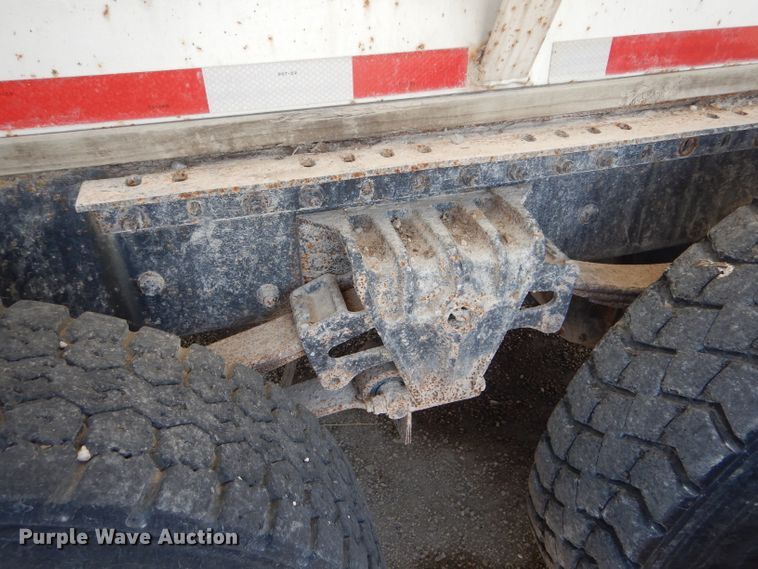 image for item HM9552 1994 White GMC WG  fertilizer delivery truck