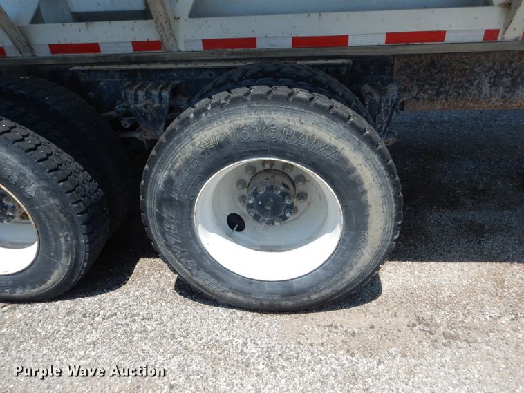 image for item HM9552 1994 White GMC WG  fertilizer delivery truck