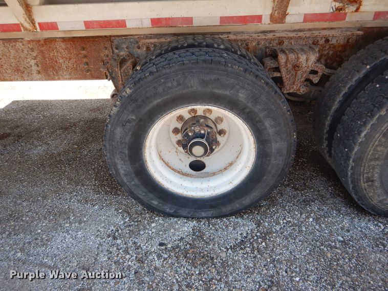 image for item HM9552 1994 White GMC WG  fertilizer delivery truck