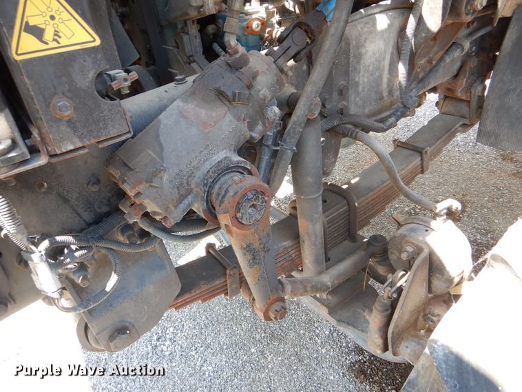 image for item HM9554 2007 International 7400  applicator truck chassis