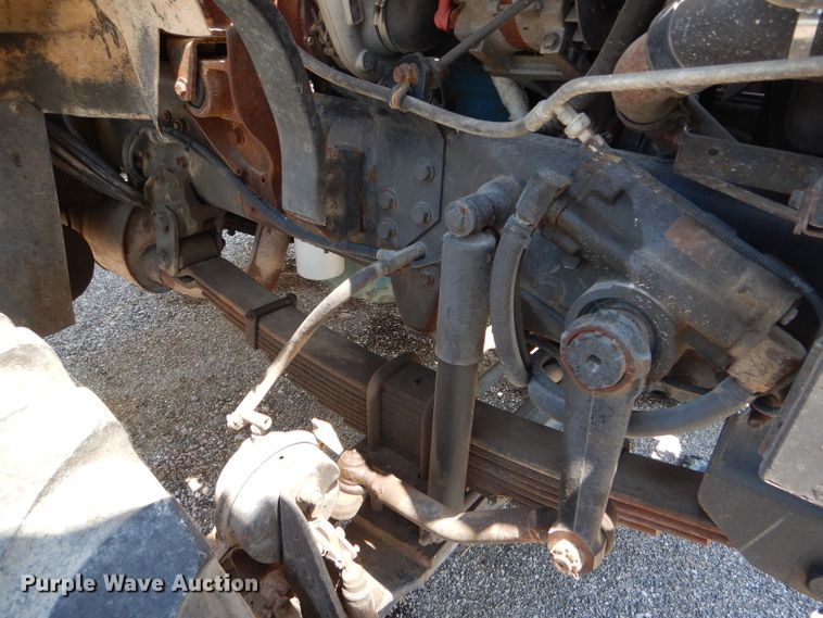 image for item HM9554 2007 International 7400  applicator truck chassis