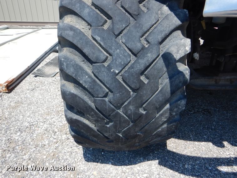 image for item HM9554 2007 International 7400  applicator truck chassis