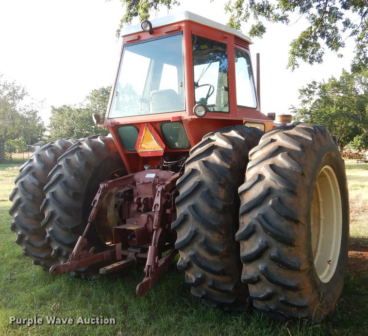 image for item HS9665 1977 Allis Chalmers AC7060  tractor