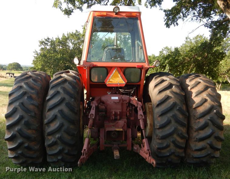 image for item HS9665 1977 Allis Chalmers AC7060  tractor