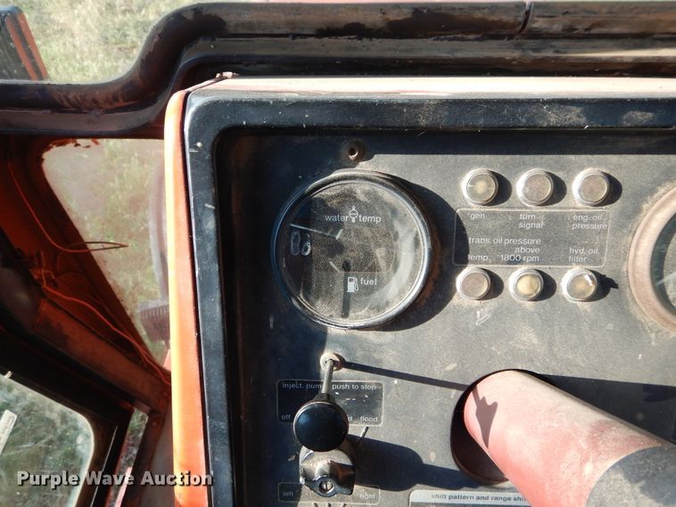 image for item HS9665 1977 Allis Chalmers AC7060  tractor