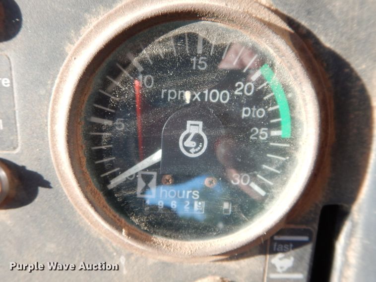 image for item HS9665 1977 Allis Chalmers AC7060  tractor