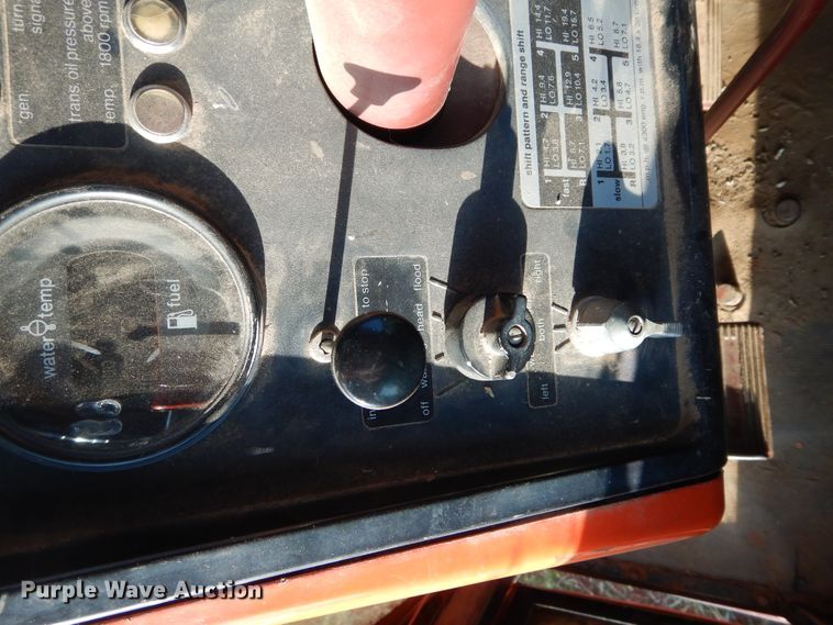 image for item HS9665 1977 Allis Chalmers AC7060  tractor