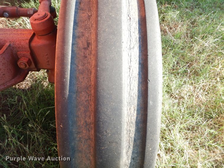 image for item HS9665 1977 Allis Chalmers AC7060  tractor