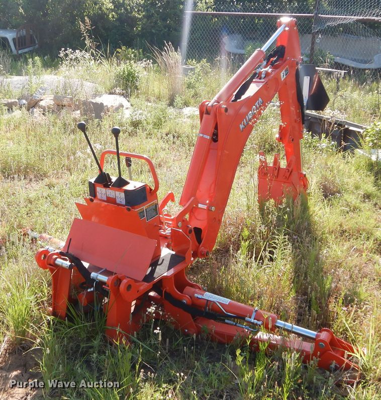 image for item HS9667 Kubota BT820 backhoe attachment