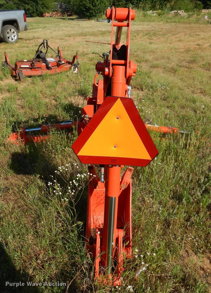 image for item HS9667 Kubota BT820 backhoe attachment