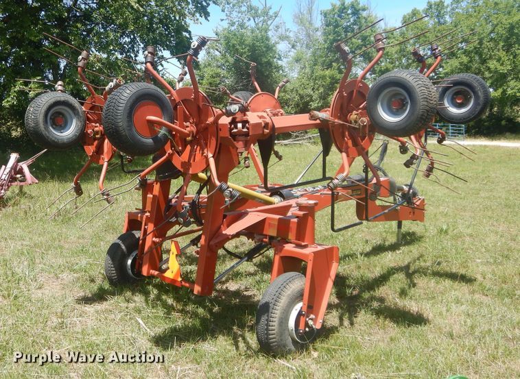 image for item HS9675 Pequea TT6000 hay tedder