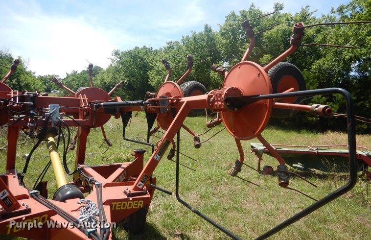 image for item HS9675 Pequea TT6000 hay tedder