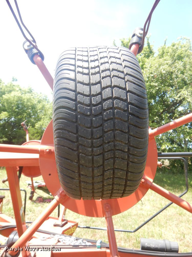 image for item HS9675 Pequea TT6000 hay tedder