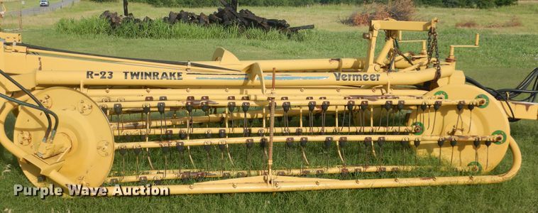 image for item HS9685 Vermeer R23 hay rake