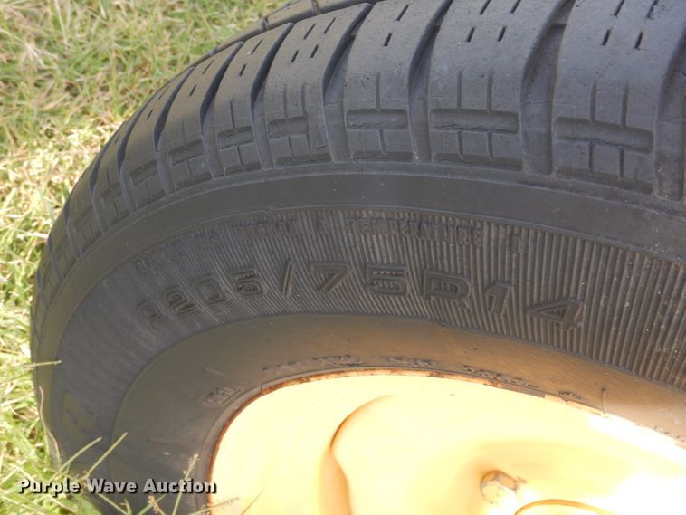 image for item HS9685 Vermeer R23 hay rake