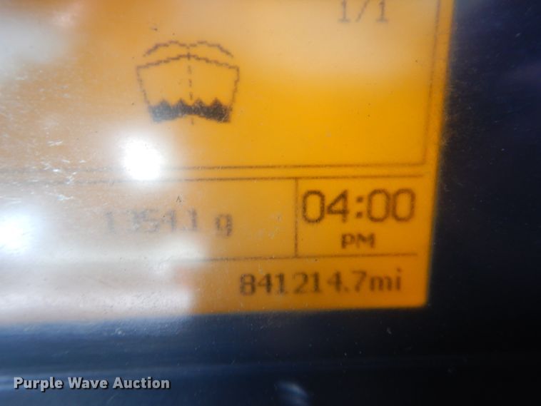 image for item DC4514 2007 Volvo VN  semi truck