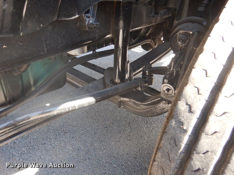 image for item DC4514 2007 Volvo VN  semi truck