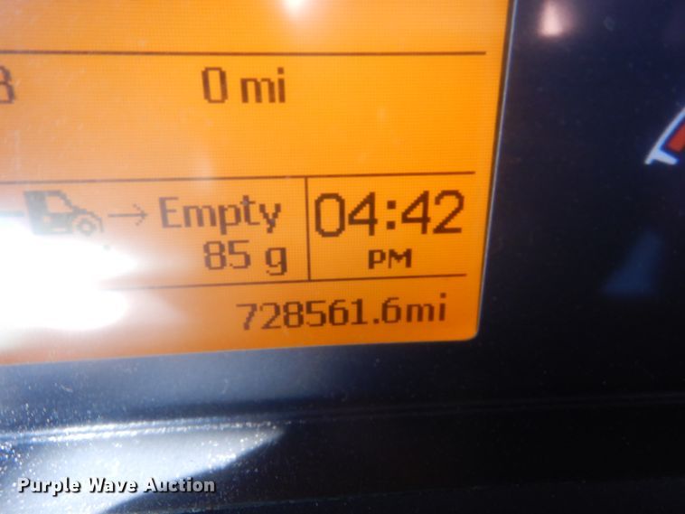 image for item DC4515 2007 Volvo VN  semi truck