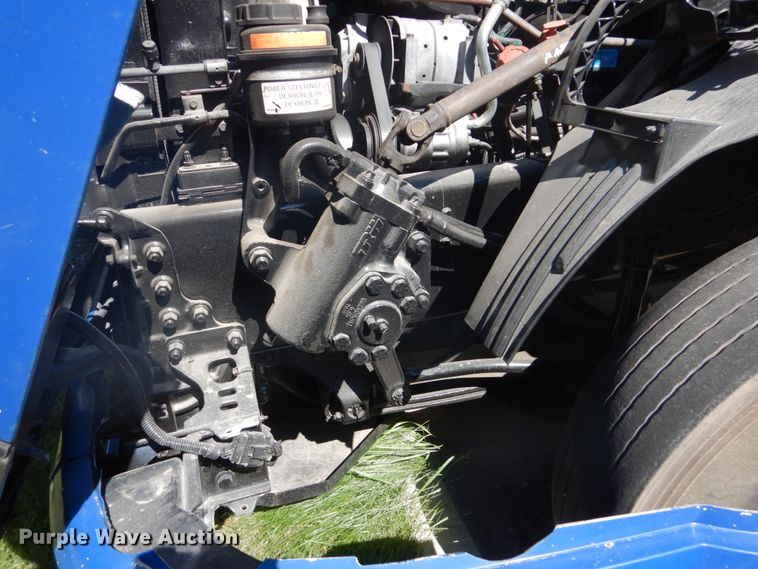 image for item DC4515 2007 Volvo VN  semi truck