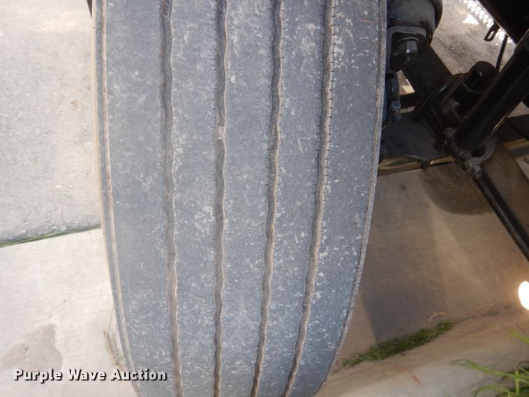 image for item DC4515 2007 Volvo VN  semi truck