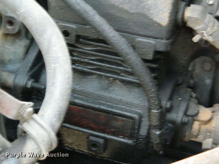 image for item DE4461 1998 International 9200  semi truck