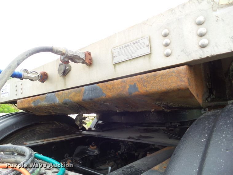 image for item DF0836 1997 Transcraft Eagle W248X102 flatbed trailer