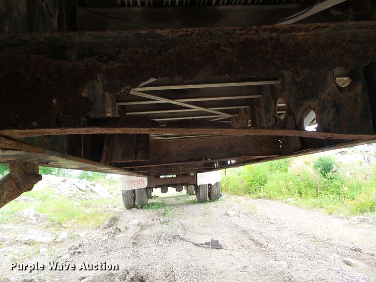 image for item DF0836 1997 Transcraft Eagle W248X102 flatbed trailer