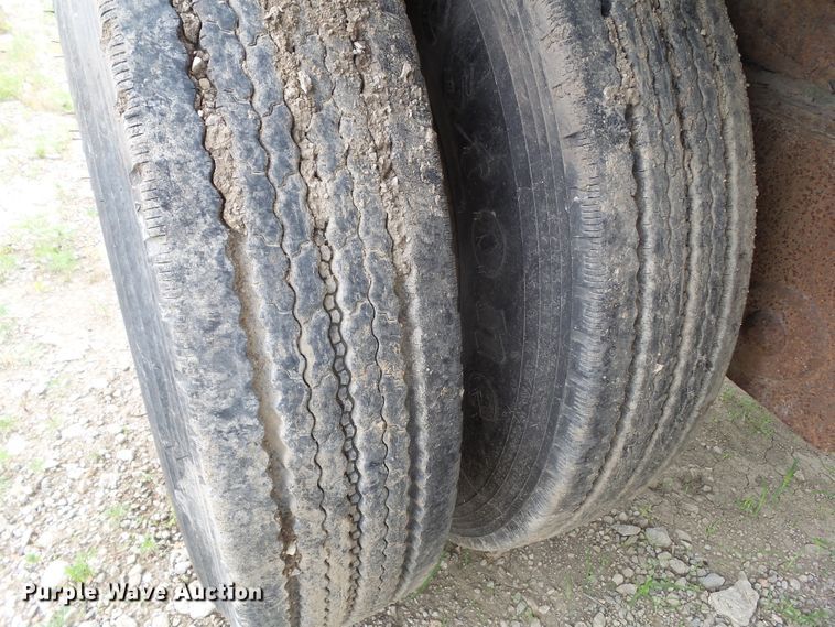 image for item DF0836 1997 Transcraft Eagle W248X102 flatbed trailer