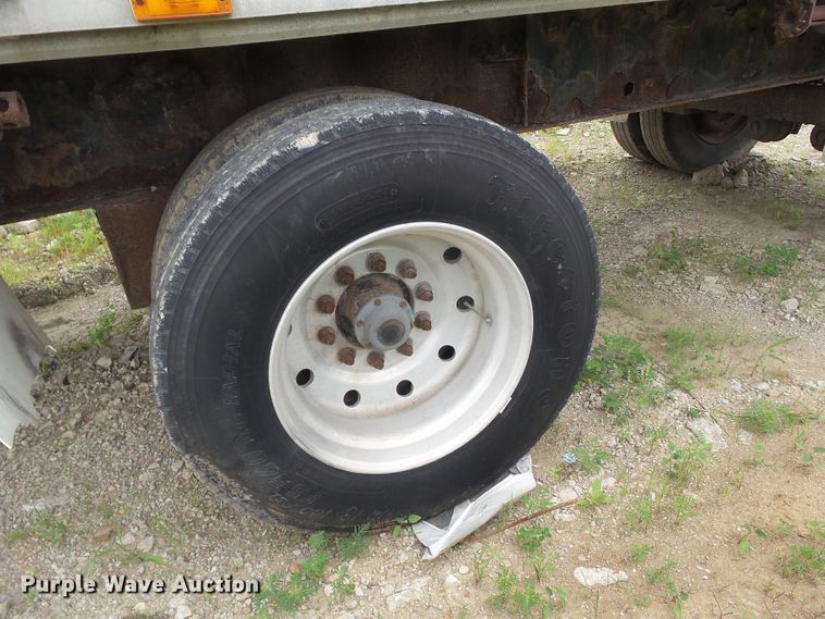 image for item DF0836 1997 Transcraft Eagle W248X102 flatbed trailer