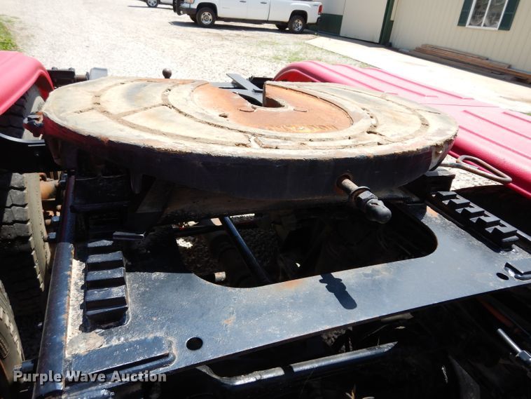 image for item DF4179 1996 Kenworth T400B  semi truck