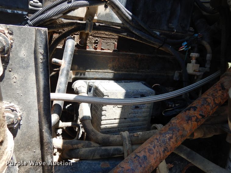 image for item DF4179 1996 Kenworth T400B  semi truck