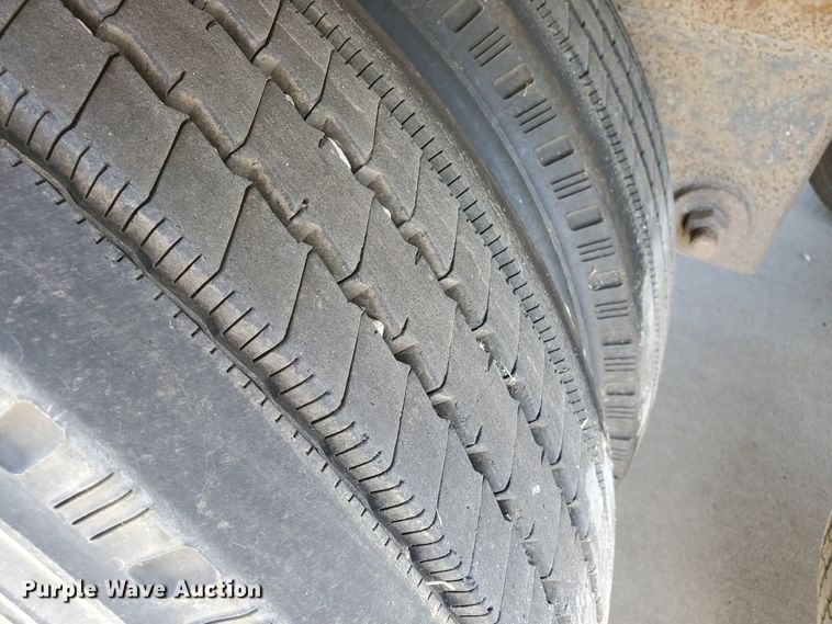 image for item DF8939 1997 Wabash SA-102FF dry van trailer