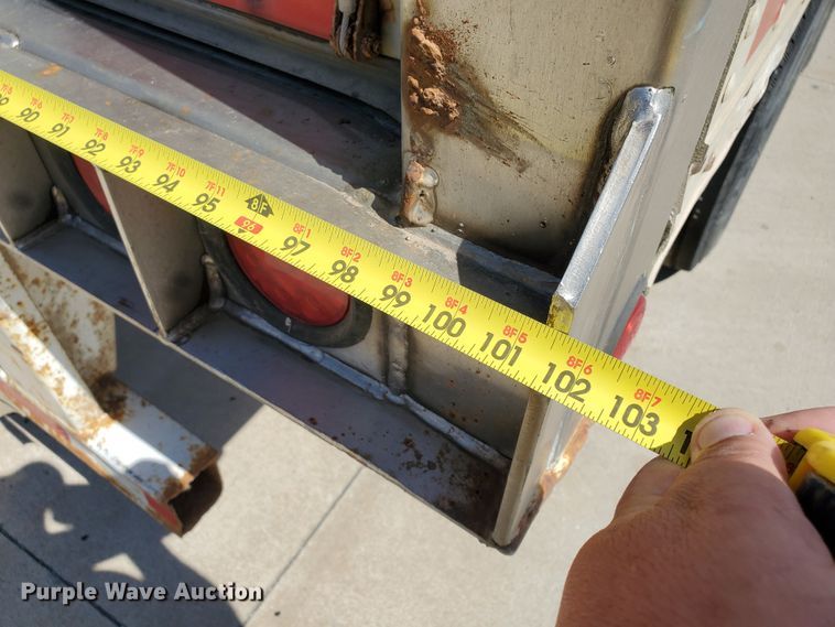 image for item DF8939 1997 Wabash SA-102FF dry van trailer