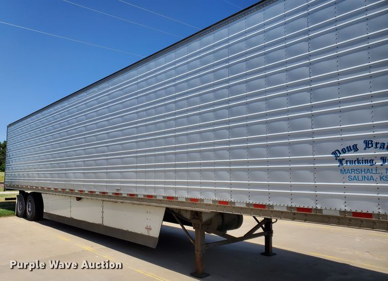 image for item DF8962 2004 Great Dane refrigerated van trailer