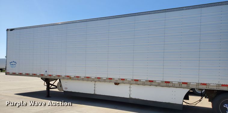 image for item DF8962 2004 Great Dane refrigerated van trailer