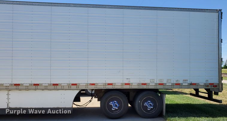 image for item DF8962 2004 Great Dane refrigerated van trailer